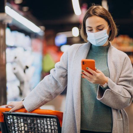 woman-wearing-face-mask-shopping-grocery-store